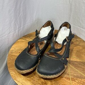 Stylish Black Women's Shoes